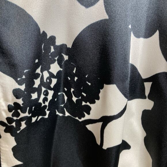 Alexia Admor Women's Black White‎ Floral Satin Dress Size M Old Money Refined - Picture 11 of 11